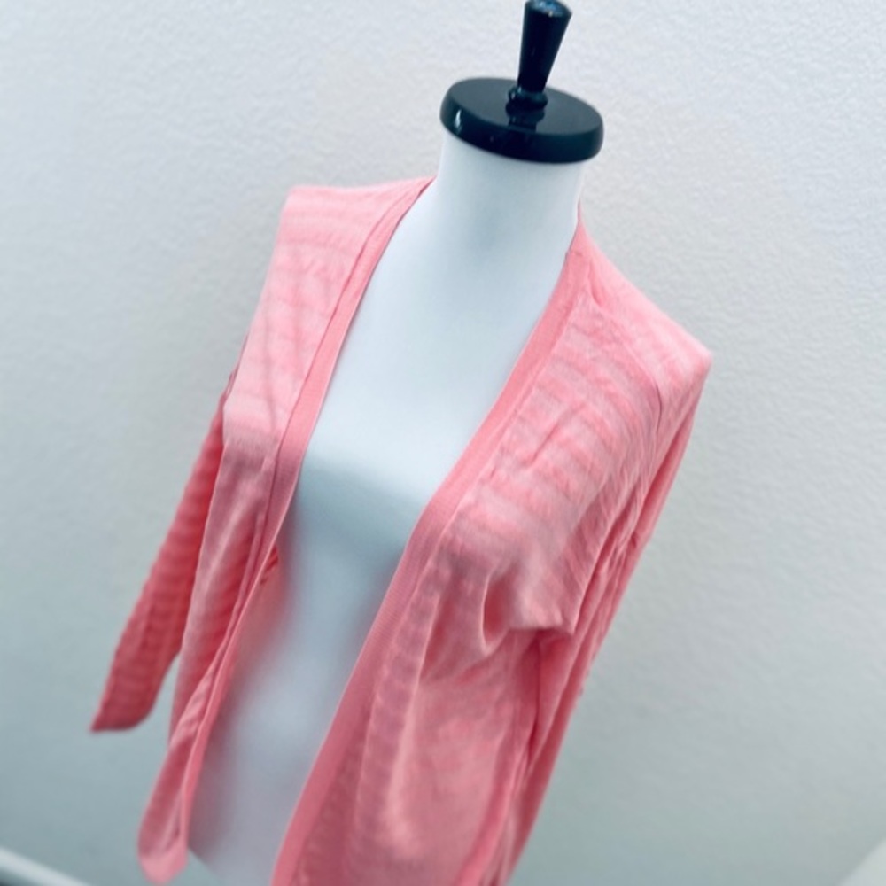 Cardigan - Picture 2 of 8